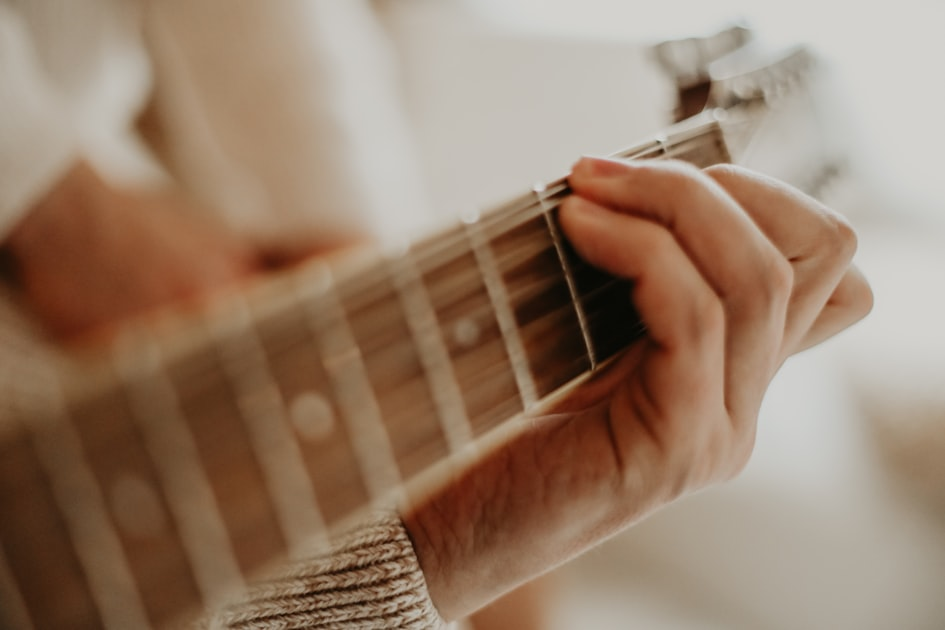 Guitar Lessons for Kids in Mississauga